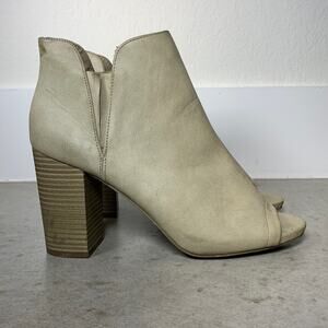 Madden Girl Fiizzle Peep Toe Heeled Ankle Bootie 8.5